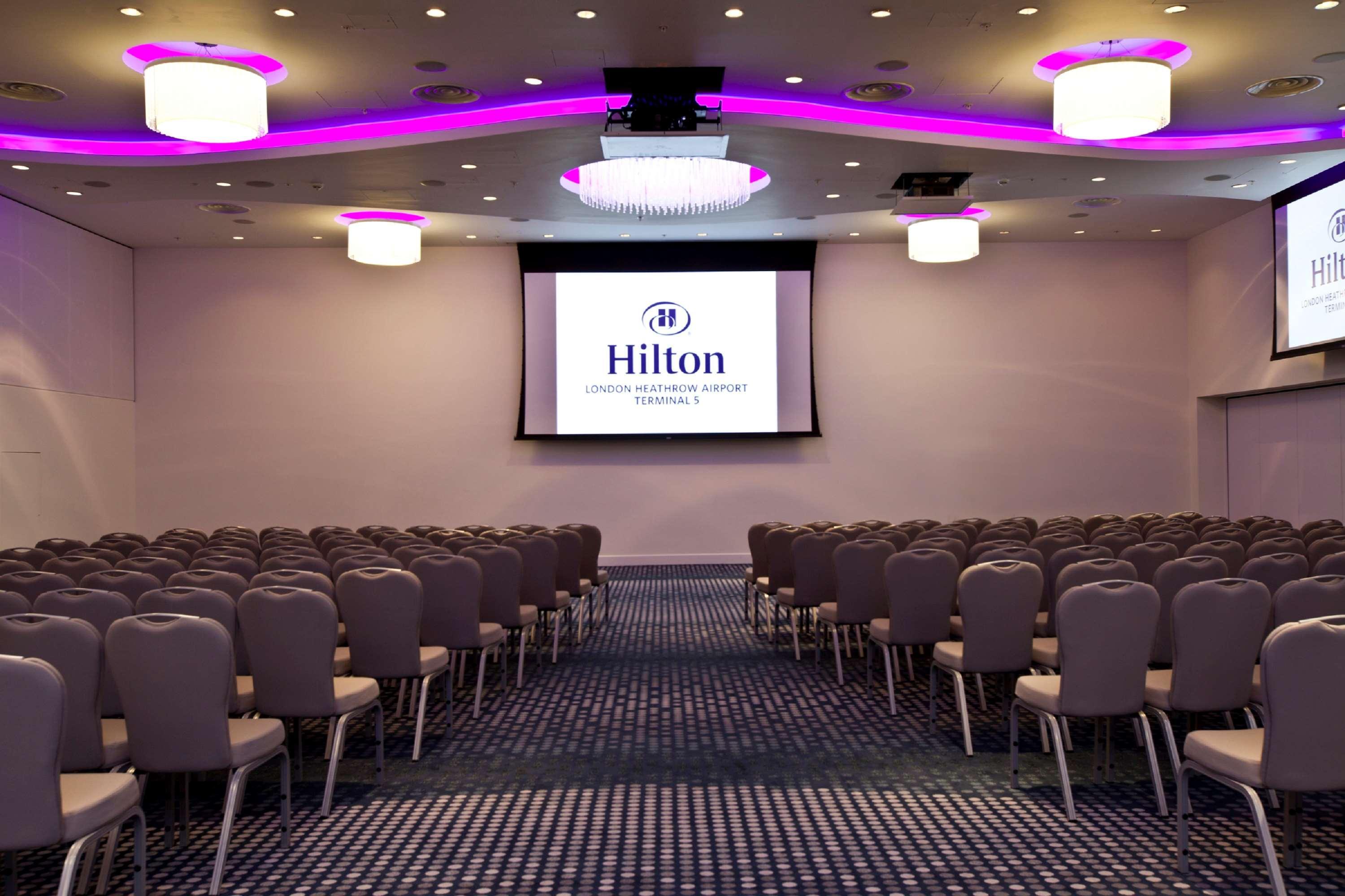 Hilton London Heathrow Airport Terminal 5 Hotel Hillingdon Exterior foto